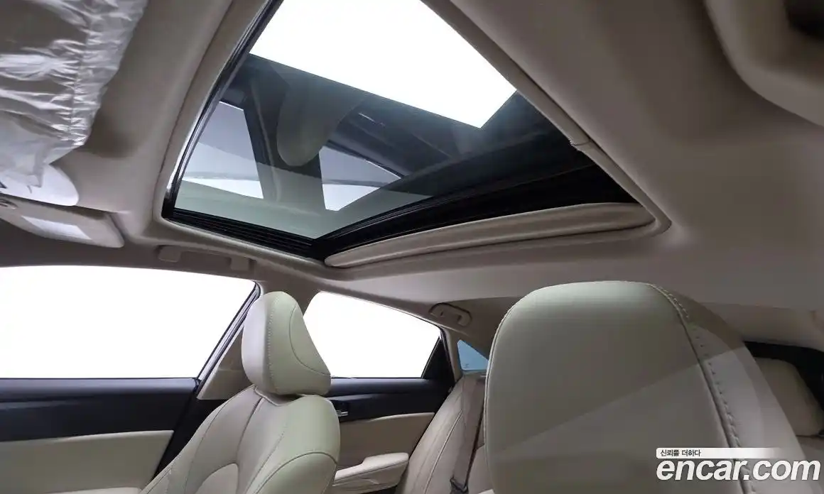 Toyota Avalon 2022 2.5 Автомат в Москве № 232843, фото 16