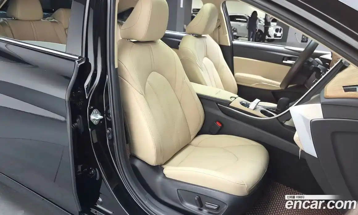 Toyota Avalon 2022 2.5 Автомат в Москве № 232843, фото 9