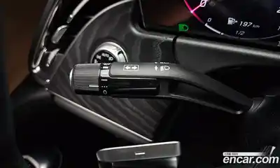 Mercedes-Benz E-Class, 2025