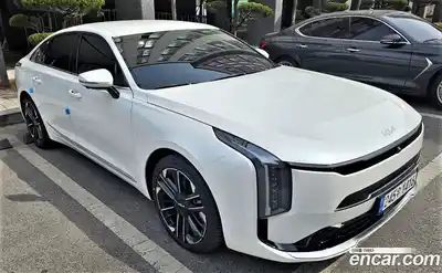 Kia K8, 2025
