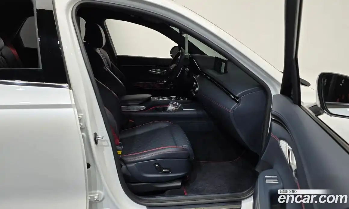 Genesis GV70 2024 2.5 Автомат в Москве № 25804, фото 4