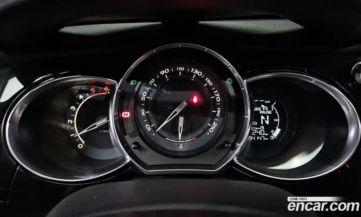 Citroen DS3 2014 1.6 Автомат в Москве № 258369, фото 8