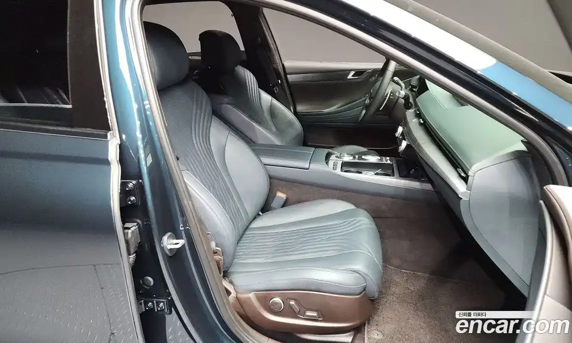 Genesis G80 2022 2.5 Автомат в Москве № 26593, фото 14