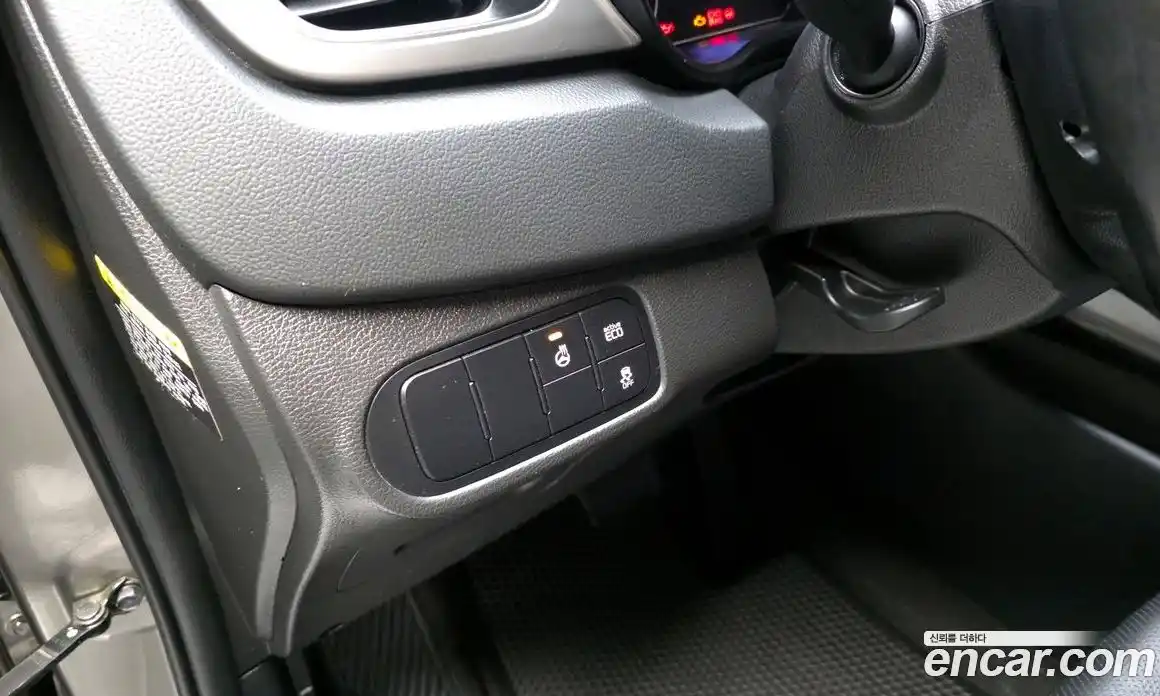 Kia Carens 2014 1.7 Автомат в Москве № 269695, фото 17