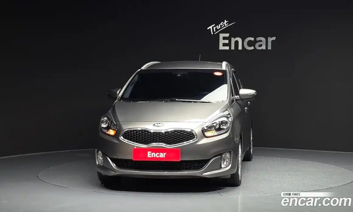 Kia Carens 2014 1.7 Автомат в Москве № 269695, фото 3