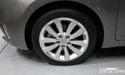 Kia Carens 2014 1.7 Автомат в Москве № 269695, миниатюра 5