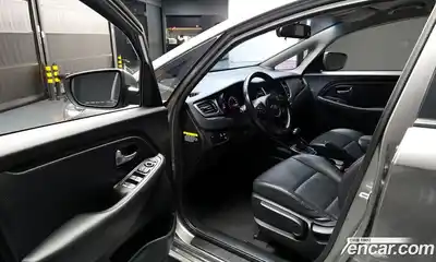 Kia Carens 2014 1.7 Автомат в Москве № 269695, миниатюра 10