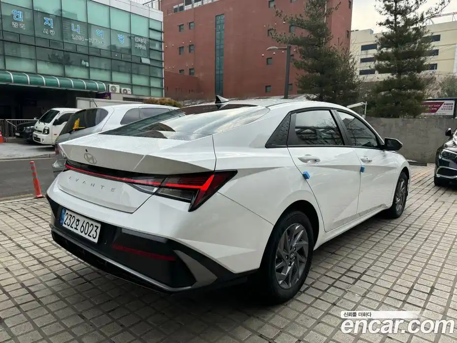 Hyundai Avante 2026 1.6 Автомат в Москве № 274015, фото 3