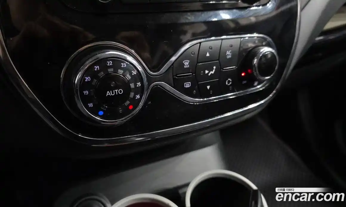 Renault QM3 2015 1.5 Автомат в Москве № 276801, фото 18