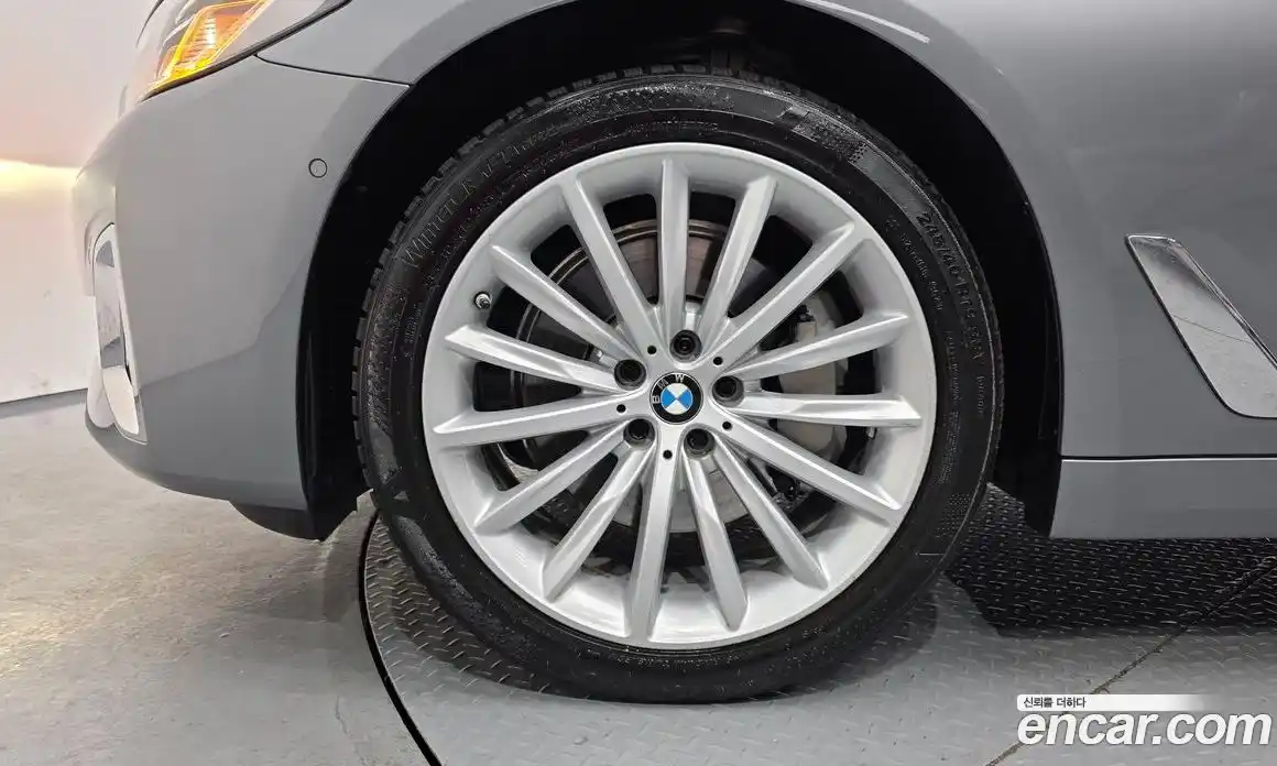 BMW 5-Series 2023 2.0 Автомат в Москве № 279083, фото 4