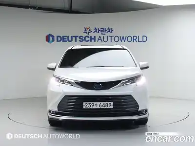 Toyota Sienna 2021 2.5 Автомат в Москве № 279755, миниатюра 3