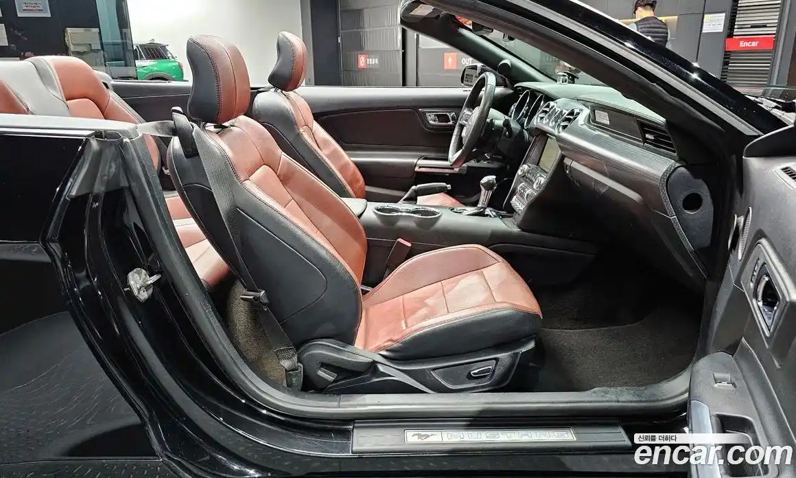 Ford Mustang 2015 2.3 Автомат в Москве № 281105, фото 7