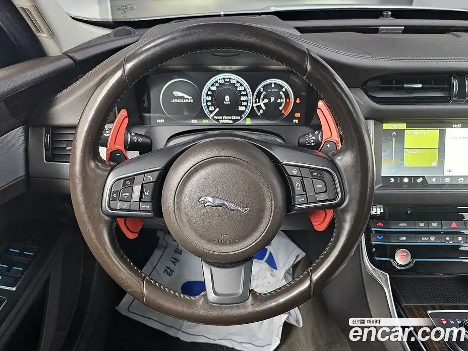 Jaguar XF 2017 2.0 Автомат в Москве № 283811, фото 13