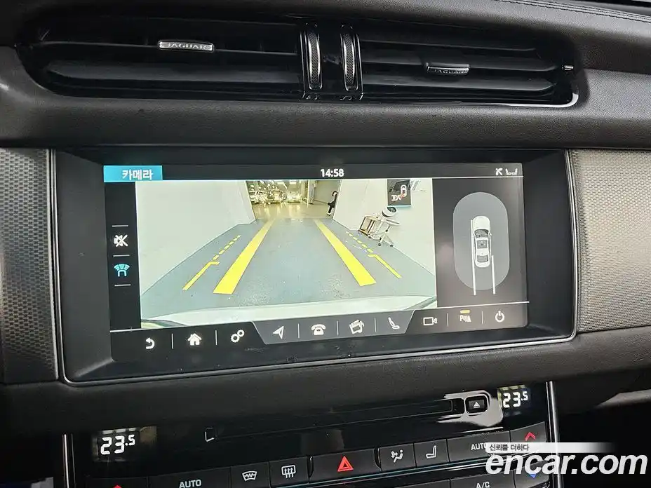 Jaguar XF 2017 2.0 Автомат в Москве № 283811, фото 15