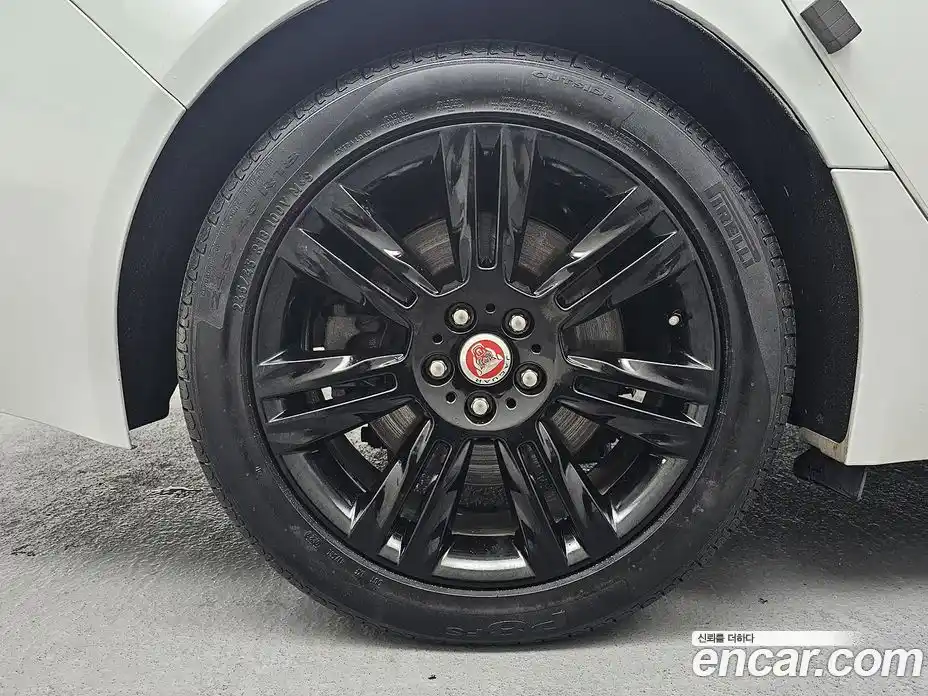 Jaguar XF 2017 2.0 Автомат в Москве № 283811, фото 6