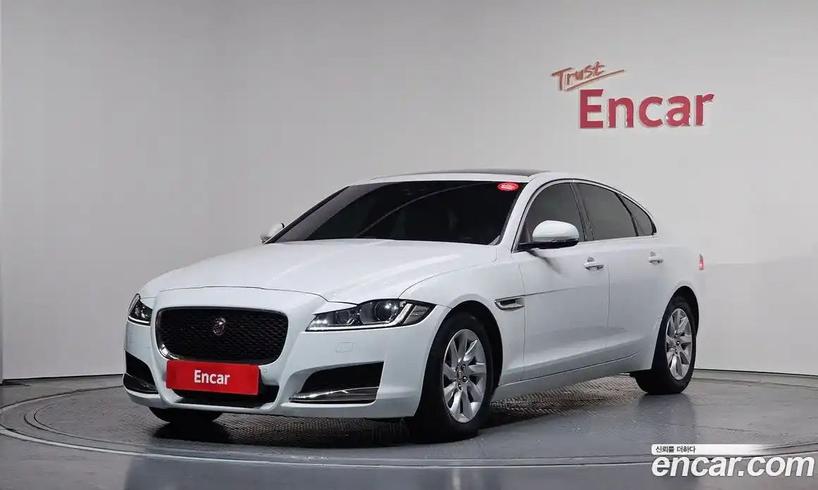 Jaguar XF 2016 2.0 Автомат в Москве № 283837, фото 1
