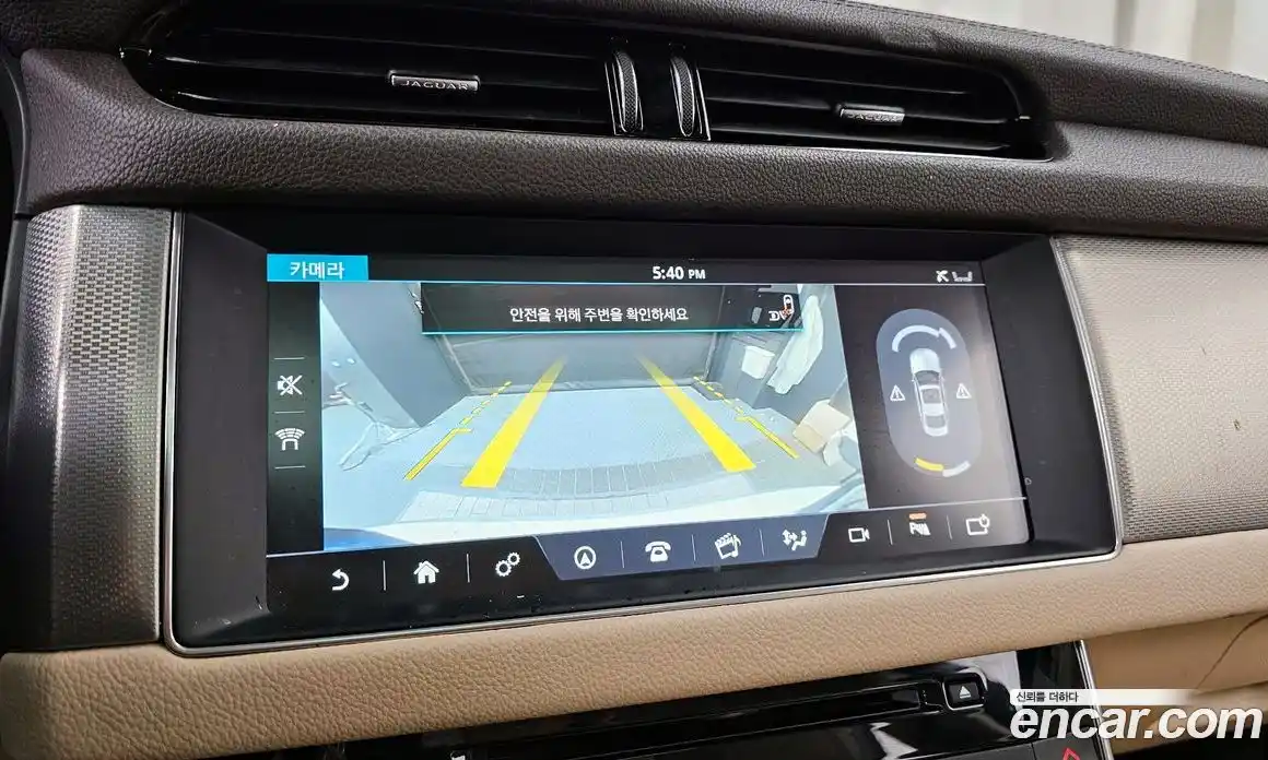 Jaguar XF 2016 2.0 Автомат в Москве № 283837, фото 15