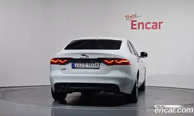 Jaguar XF 2016 2.0 Автомат в Москве № 283837, миниатюра 4