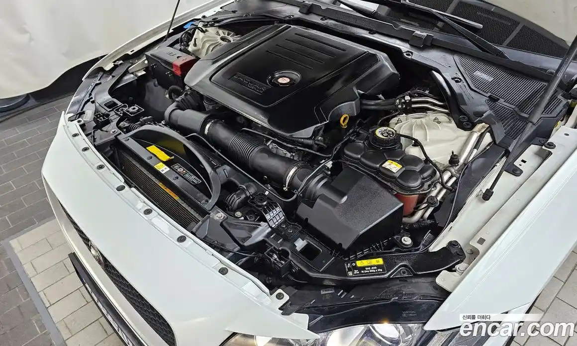 Jaguar XF 2016 2.0 Автомат в Москве № 283837, фото 6