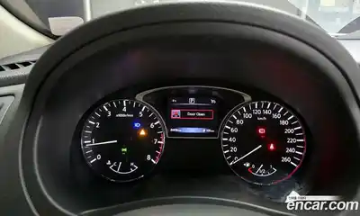 Nissan Altima 2017 2.5 Автомат в Москве № 284972, миниатюра 8