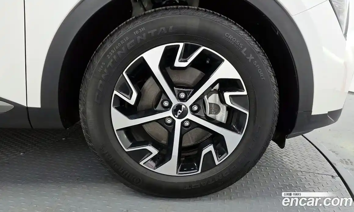 Kia Sportage 2023 1.6 Автомат в Москве № 286213, фото 16