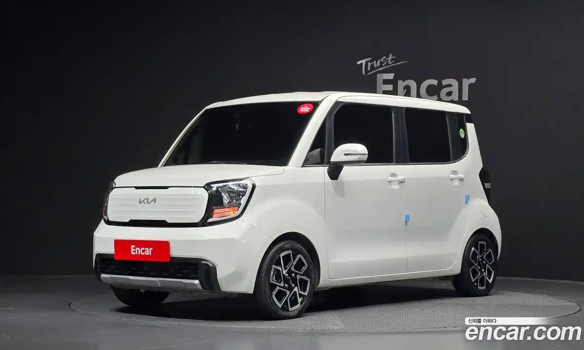 Kia Ray 2023 1.0 Автомат в Москве № 287485, фото 4