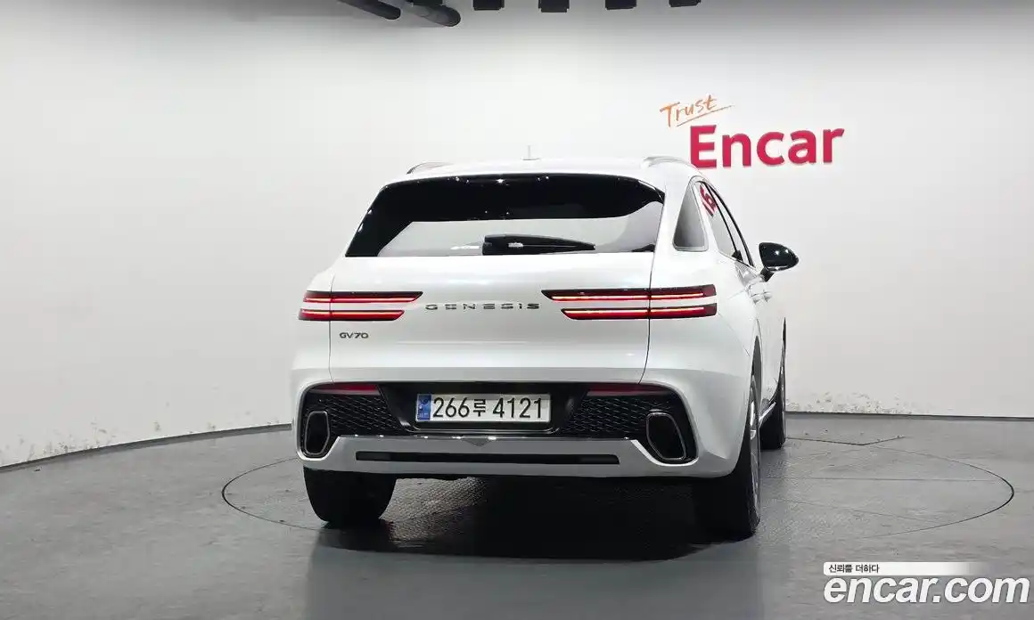 Genesis GV70 2024 2.5 Автомат в Москве № 289445, фото 4