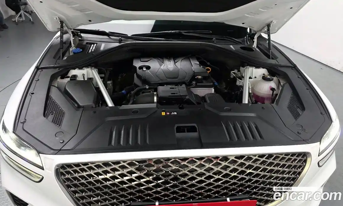 Genesis GV70 2024 2.5 Автомат в Москве № 289445, фото 6