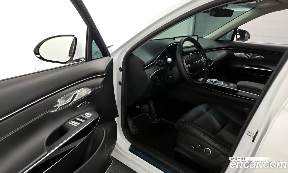 Genesis GV70 2024 2.5 Автомат в Москве № 289445, фото 10