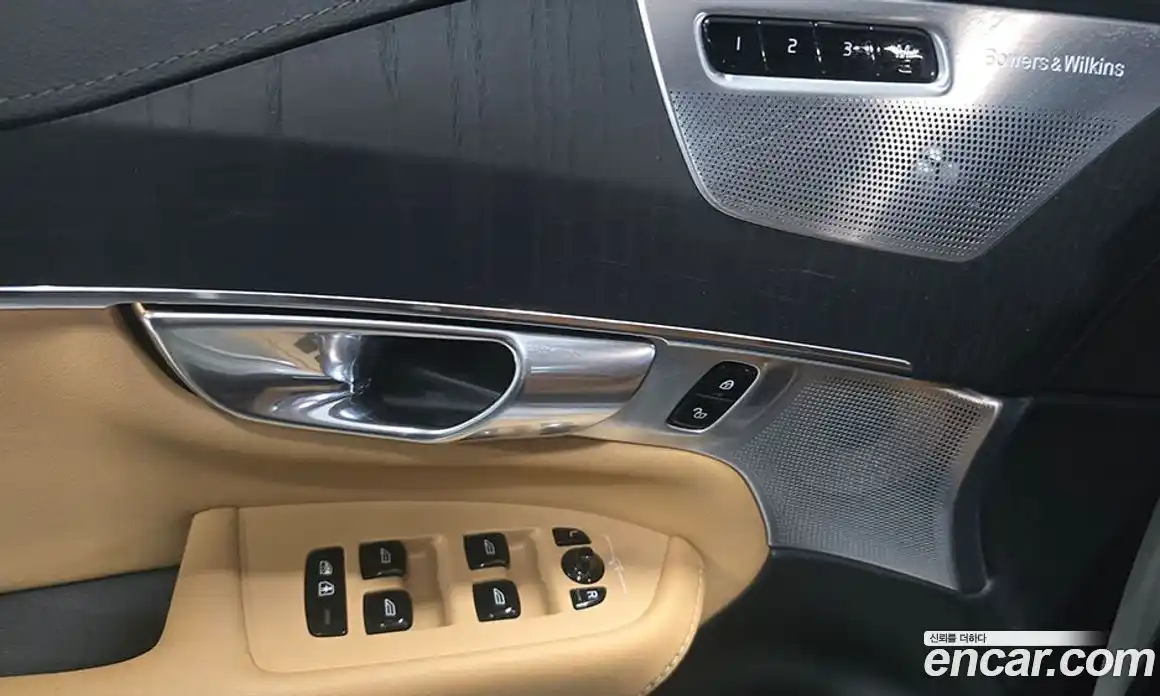 Volvo XC90 2023 2.0 Автомат в Москве № 293971, фото 16