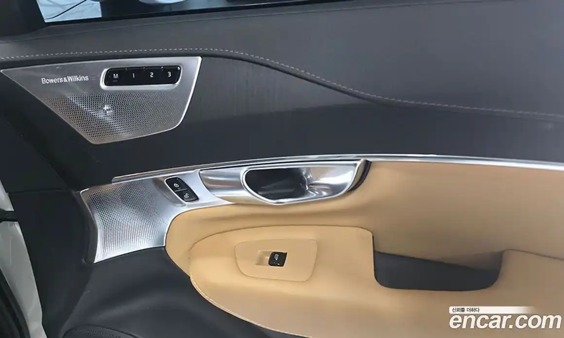 Volvo XC90 2023 2.0 Автомат в Москве № 293971, фото 17