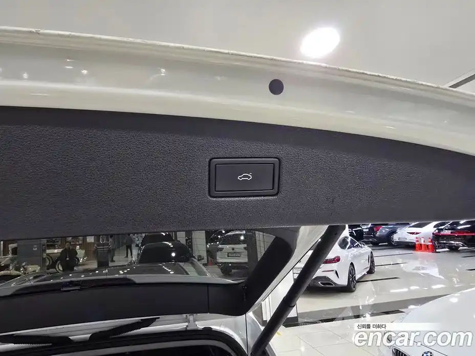 Volkswagen Tiguan 2023 2.0 Автомат в Москве № 296292, фото 19