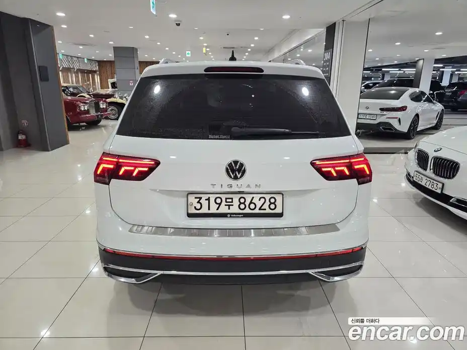 Volkswagen Tiguan 2023 2.0 Автомат в Москве № 296292, фото 4