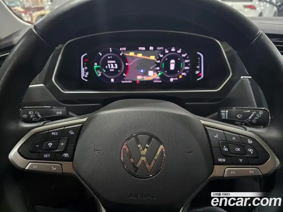 Volkswagen Tiguan 2023 2.0 Автомат в Москве № 296292, фото 8