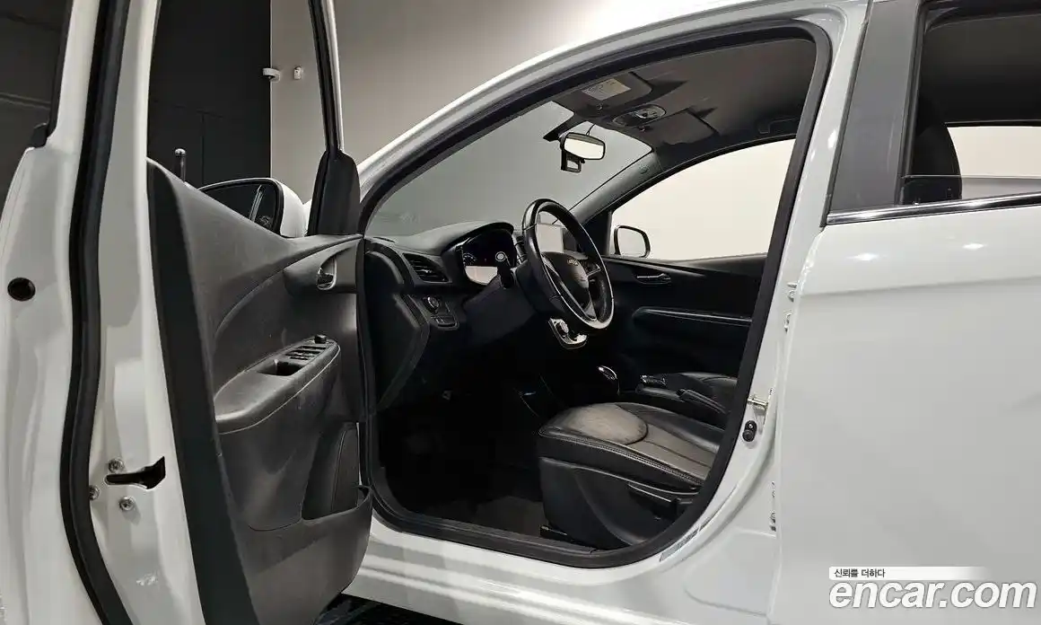 Chevrolet Spark 2017 1.0 Автомат в Москве № 296748, фото 13