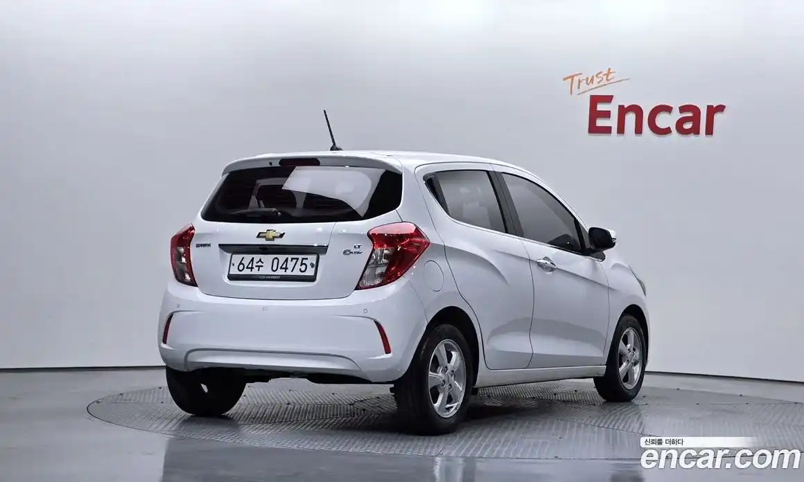 Chevrolet Spark 2017 1.0 Автомат в Москве № 296748, фото 9