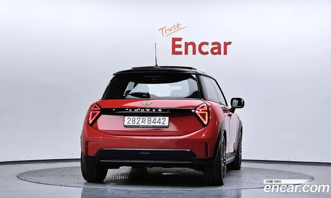 Mini Cooper 2025 2.0 Автомат в Москве № 299144, фото 1