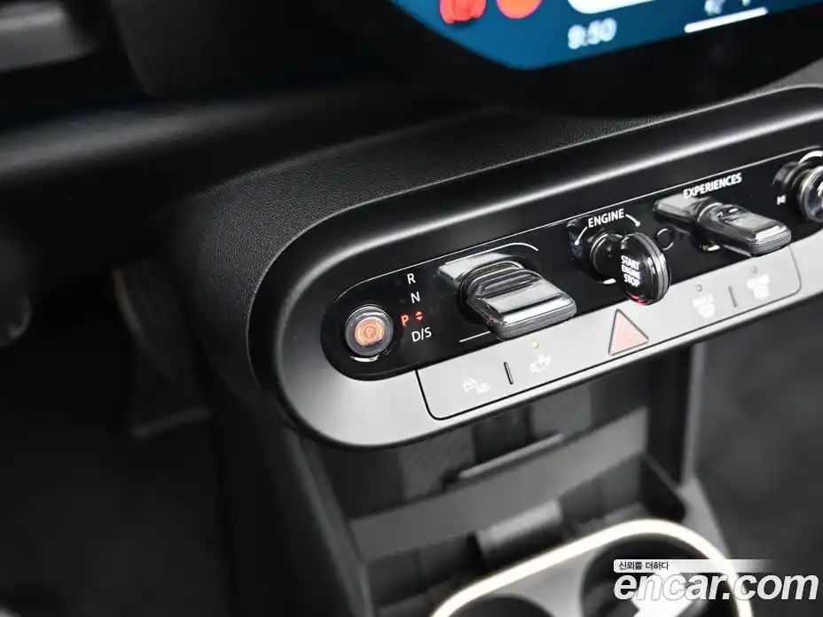 Mini Cooper Convertible 2025 2.0 Автомат в Москве № 299183, фото 9