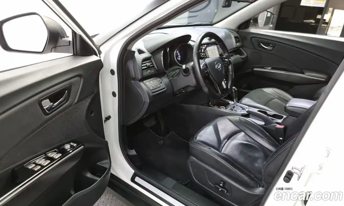 SsangYong TIBOLI 2018 1.6 Автомат в Москве № 31587, фото 4