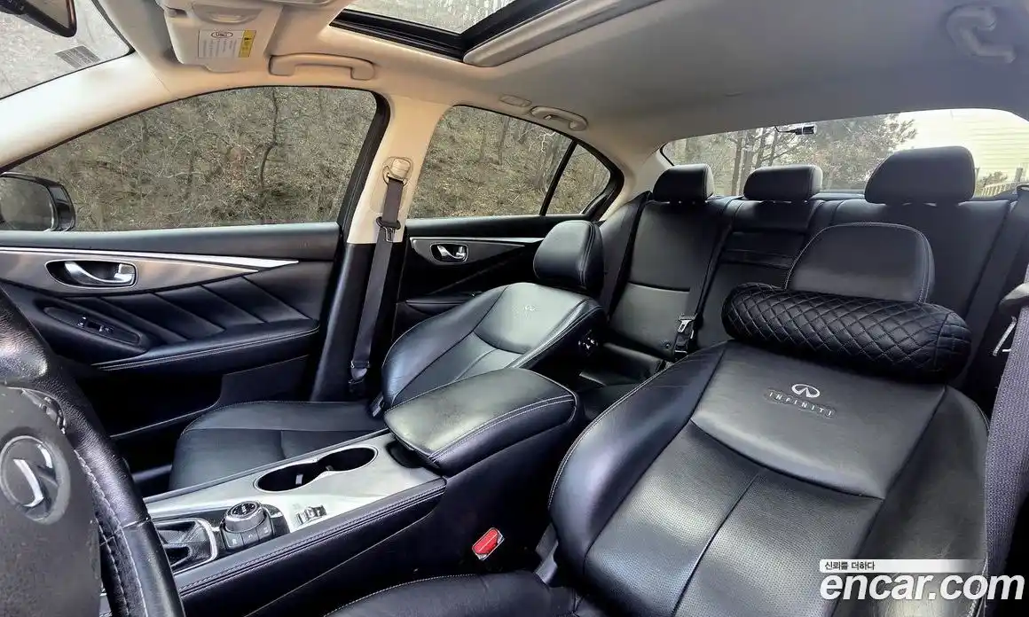 Infiniti Q50 2015 2.1 Автомат в Москве № 320488, фото 9