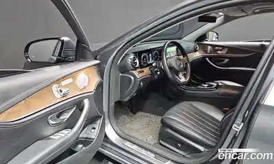 Mercedes-Benz E-Class, 2018