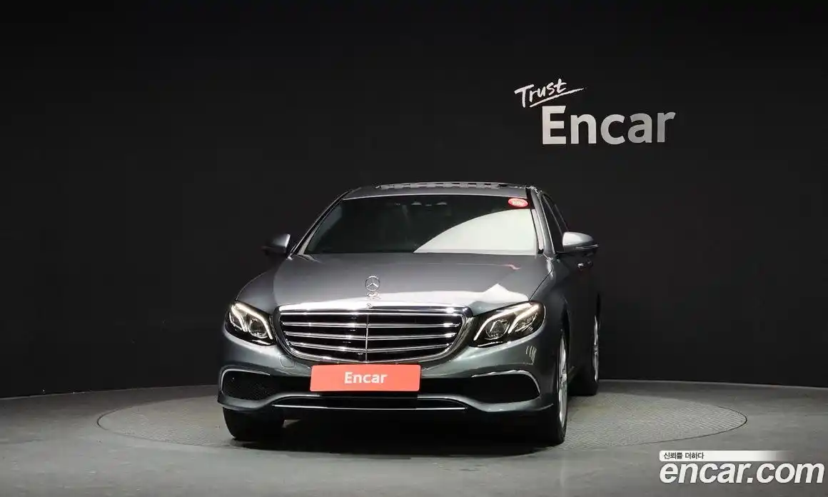 Mercedes-Benz E-Class 2018 2.0 Автомат в Москве № 325132, фото 11