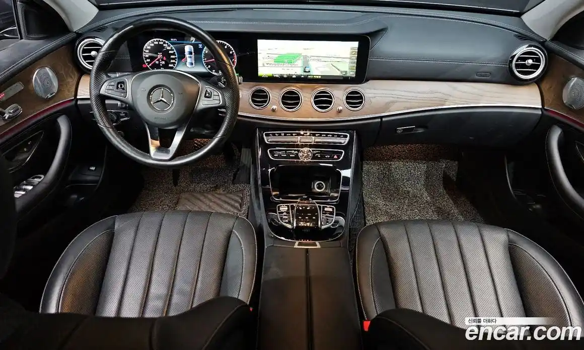 Mercedes-Benz E-Class 2018 2.0 Автомат в Москве № 325132, фото 13