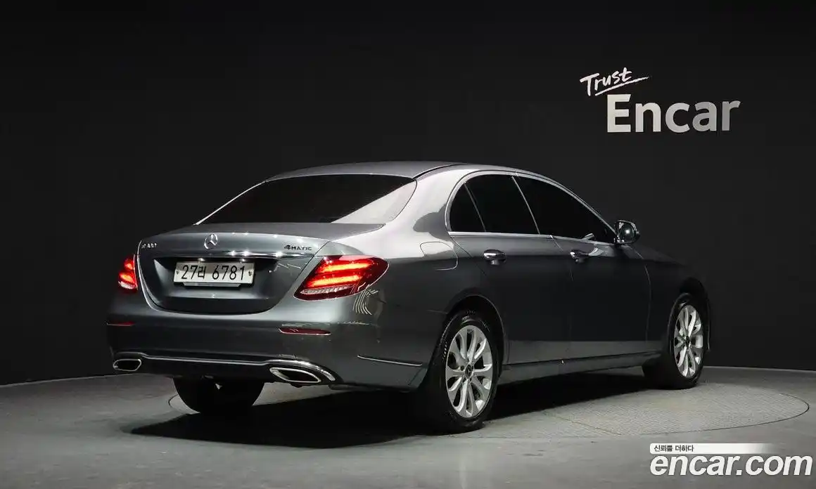 Mercedes-Benz E-Class 2018 2.0 Автомат в Москве № 325132, фото 19