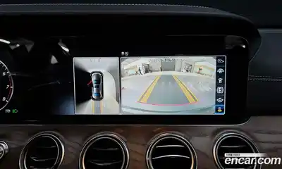 Mercedes-Benz E-Class 2018 2.0 Автомат в Москве № 325132, миниатюра 3