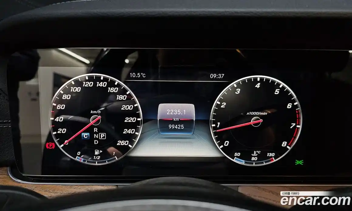 Mercedes-Benz E-Class 2018 2.0 Автомат в Москве № 325132, фото 4