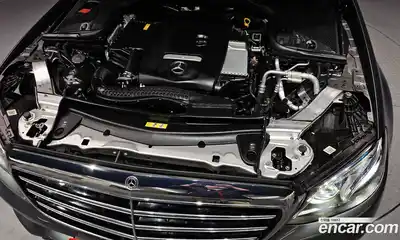 Mercedes-Benz E-Class 2018 2.0 Автомат в Москве № 325132, миниатюра 9