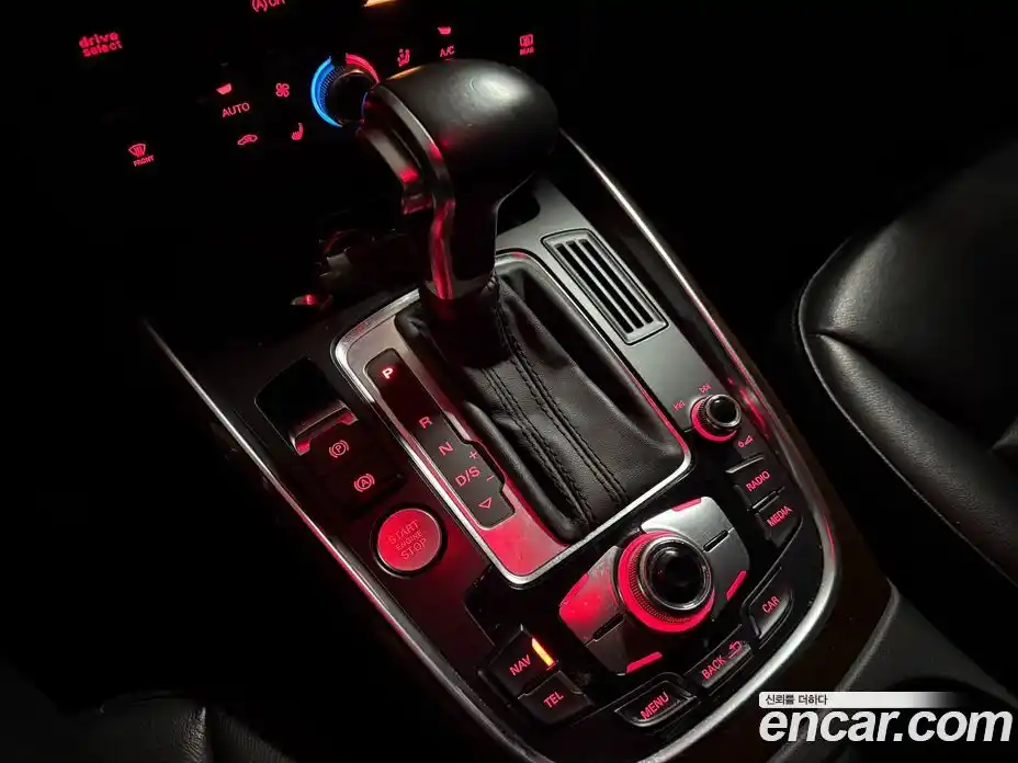 Audi Q5 2015 2.0 Автомат в Москве № 325885, фото 9