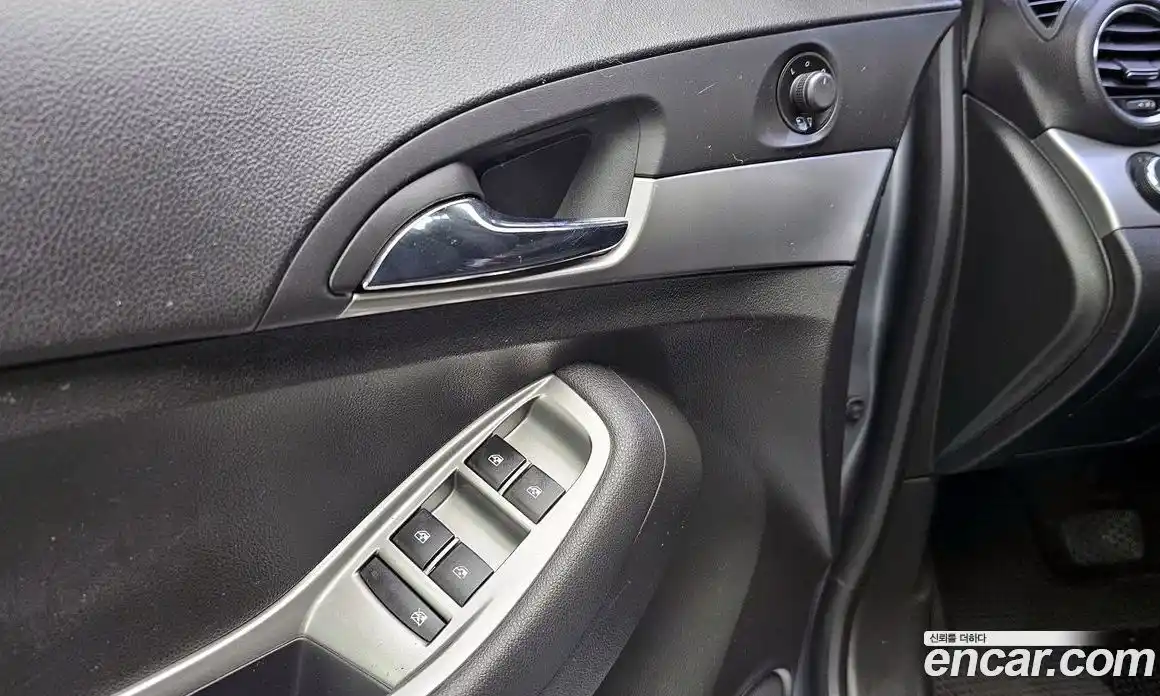 Chevrolet Orlando 2015 2.0 Автомат в Москве № 327767, фото 17