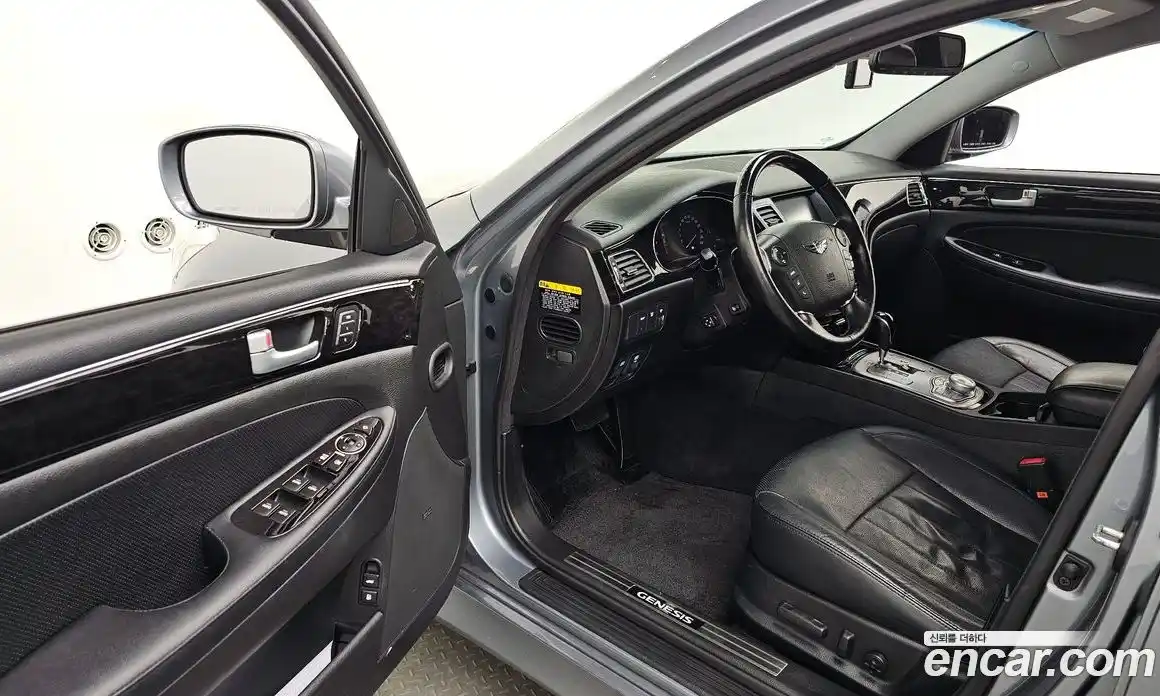 Hyundai Genesis 2014 3.3 Автомат в Москве № 330699, фото 14